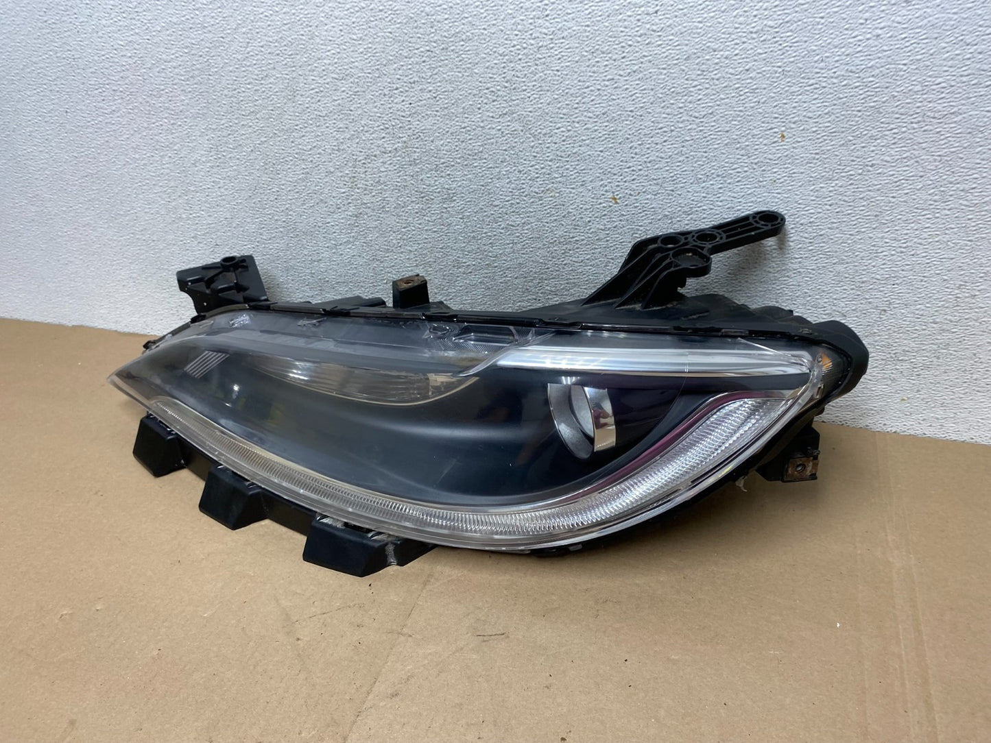 2015 2016 2017 Chrysler 200 Left Driver LH Side Halogen Headlight AG4528 DW1