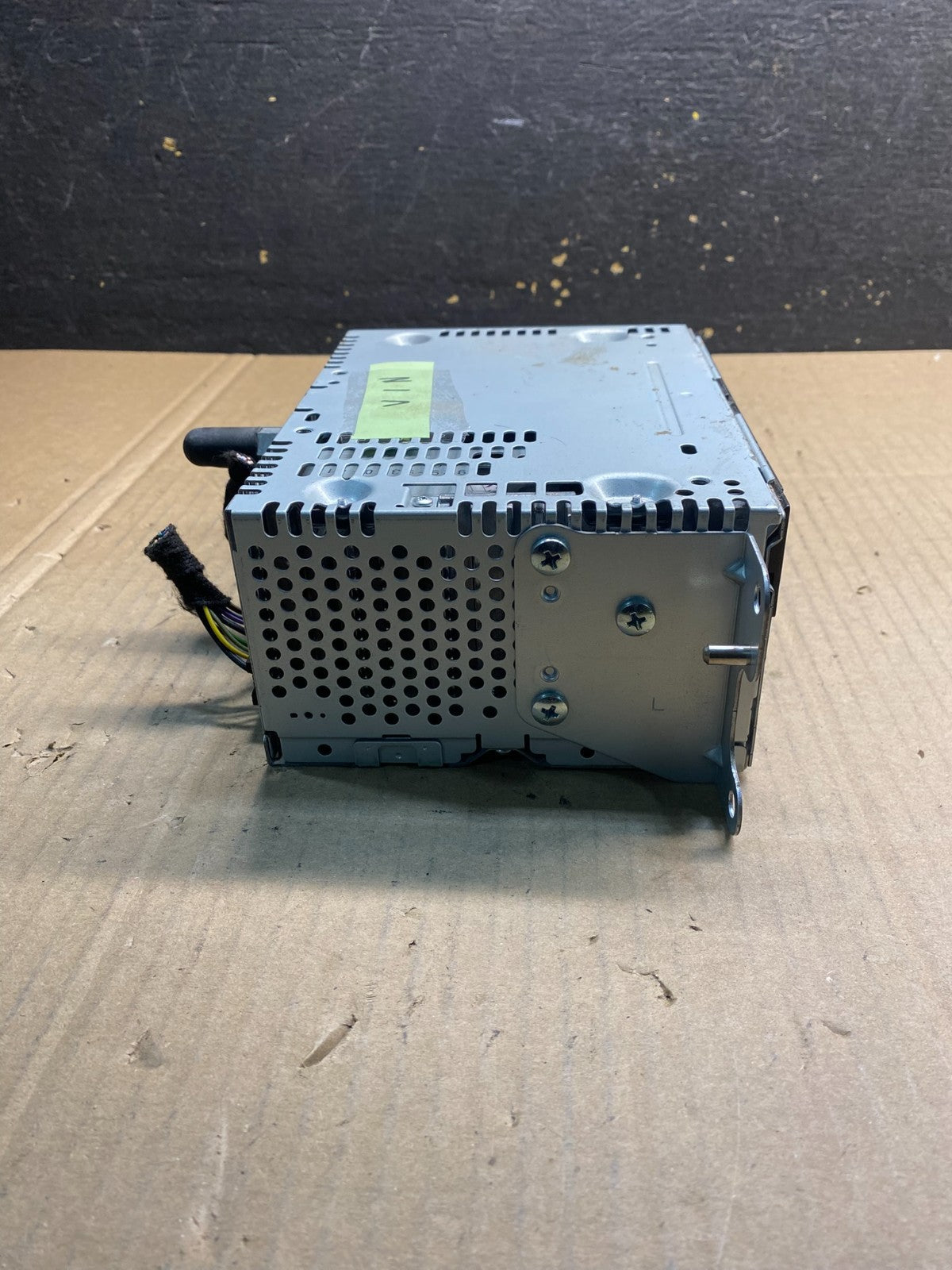 2014 to 2015 Ford Explorer Audio Equipment Radio Receiver AM FM CD AB2685 DG2
