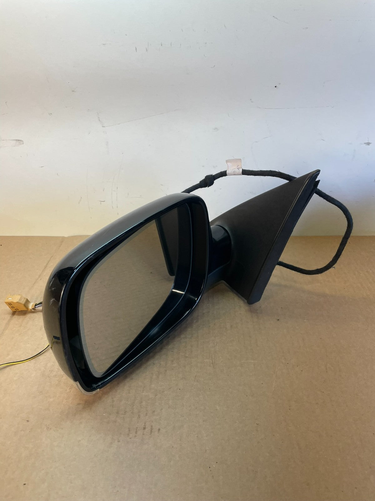 2004 to 2007 Volkswagen Touareg Left Door Power View Door Mirror AG2707 MS2