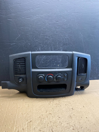 2002 to 2005 Dodge Ram Radio Climate Control Dash Air Vent Bezel Trim AD1921 DG0