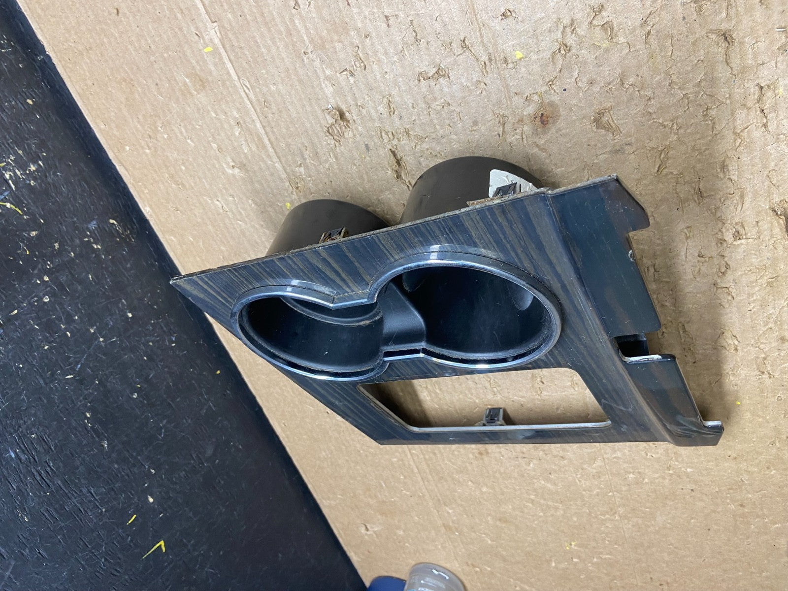 2007 to 2014 Lincoln Navigator Center Console Cup Holder Oem W3153 DG1