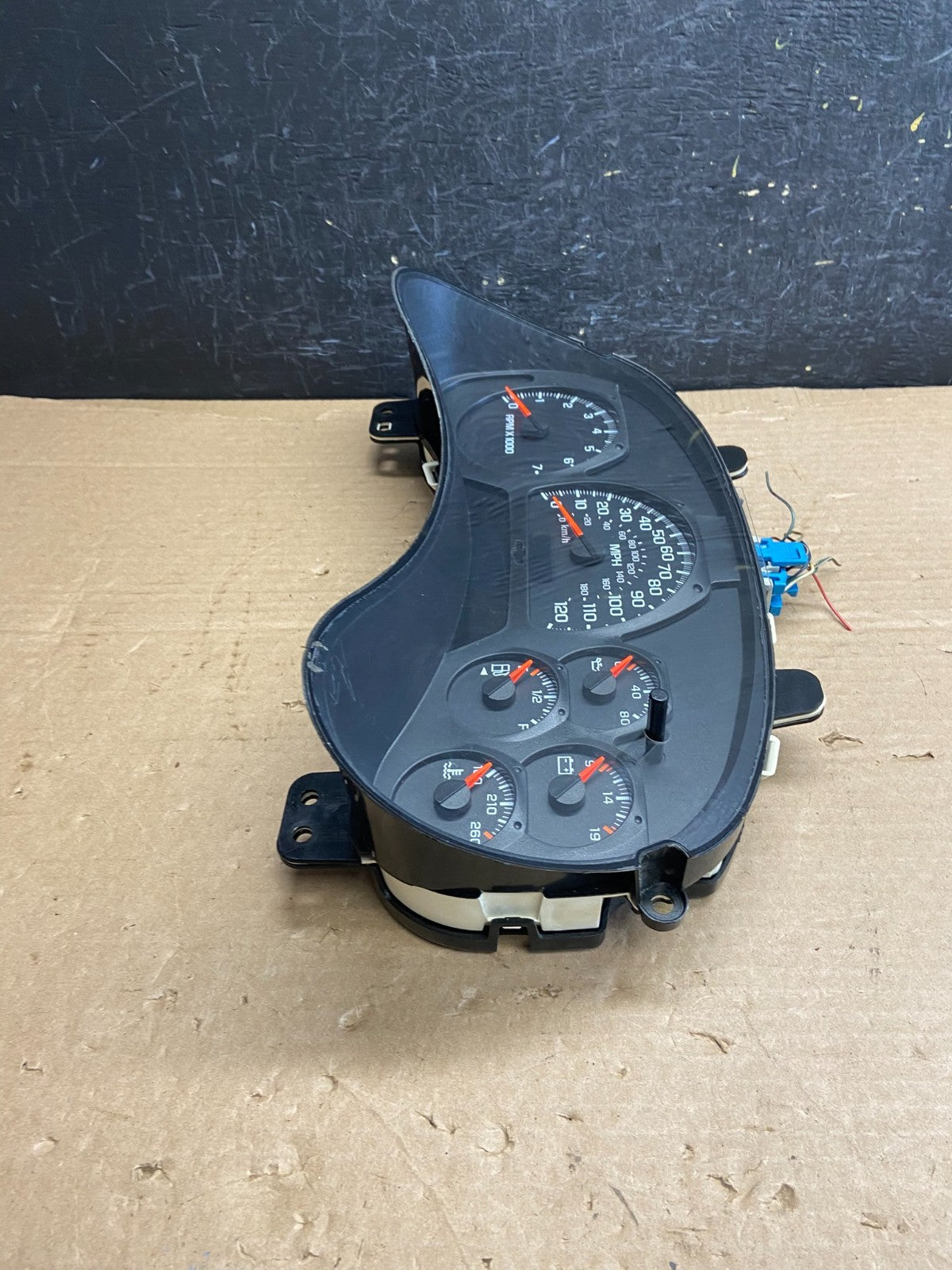 2002 to 2005 Chevrolet Trailblazer Speedometer Cluster Gauge af2554 DG2