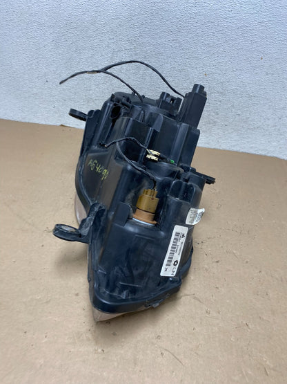 2008 to 2016 Chrysler Town and Country Left Driver Lh Side Headlight AG4090 DW6