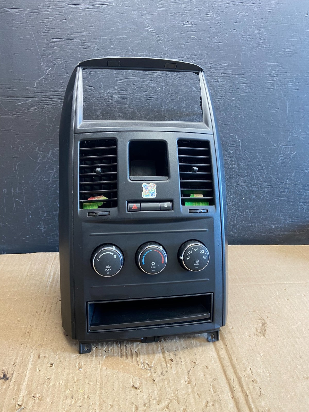 2008-2010 Dodge Grand Caravan A/C Climate Control Unit Bezel Trim ae1926 DG0