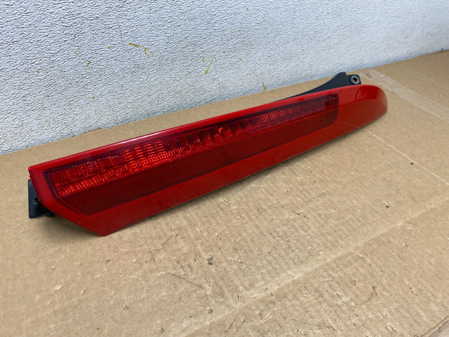 2003 to 2006 Volvo XC90 Right Passenger Side Upper Tail Light OEM O5234 DW2
