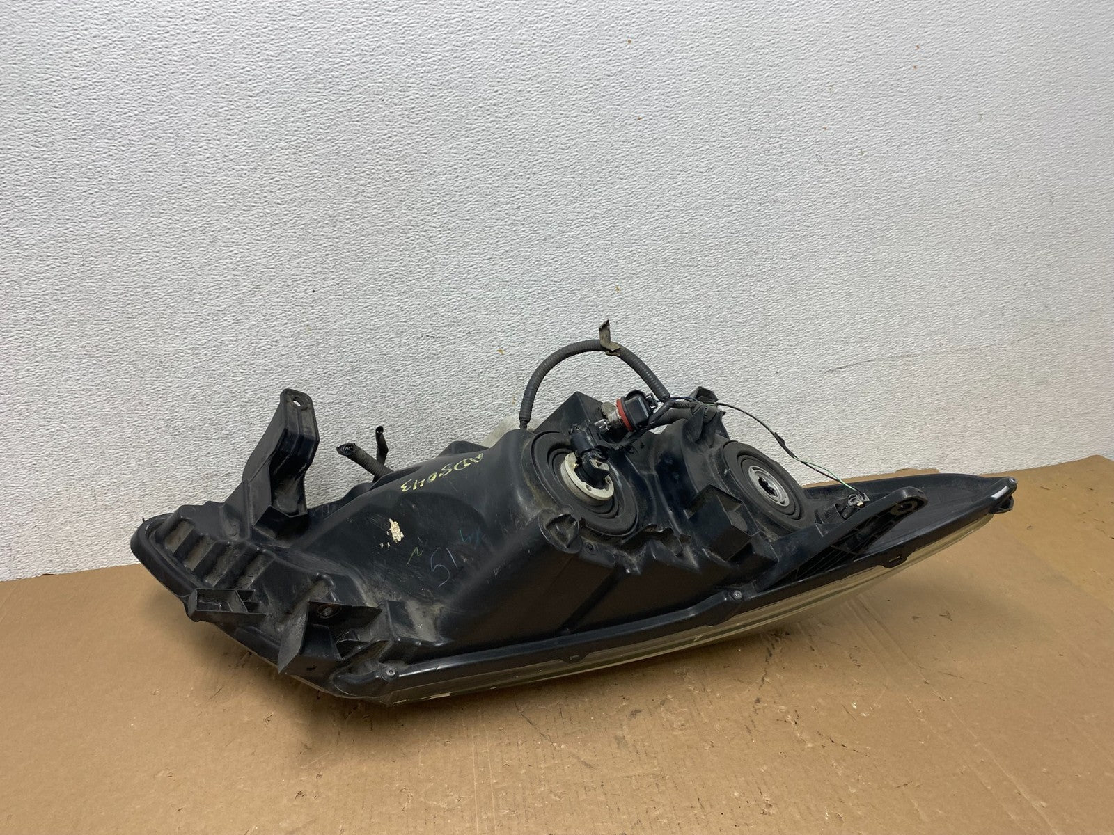 2013 - 2016 Nissan Pathfinder Left Driver LH Side Headlight Halogen AD80434