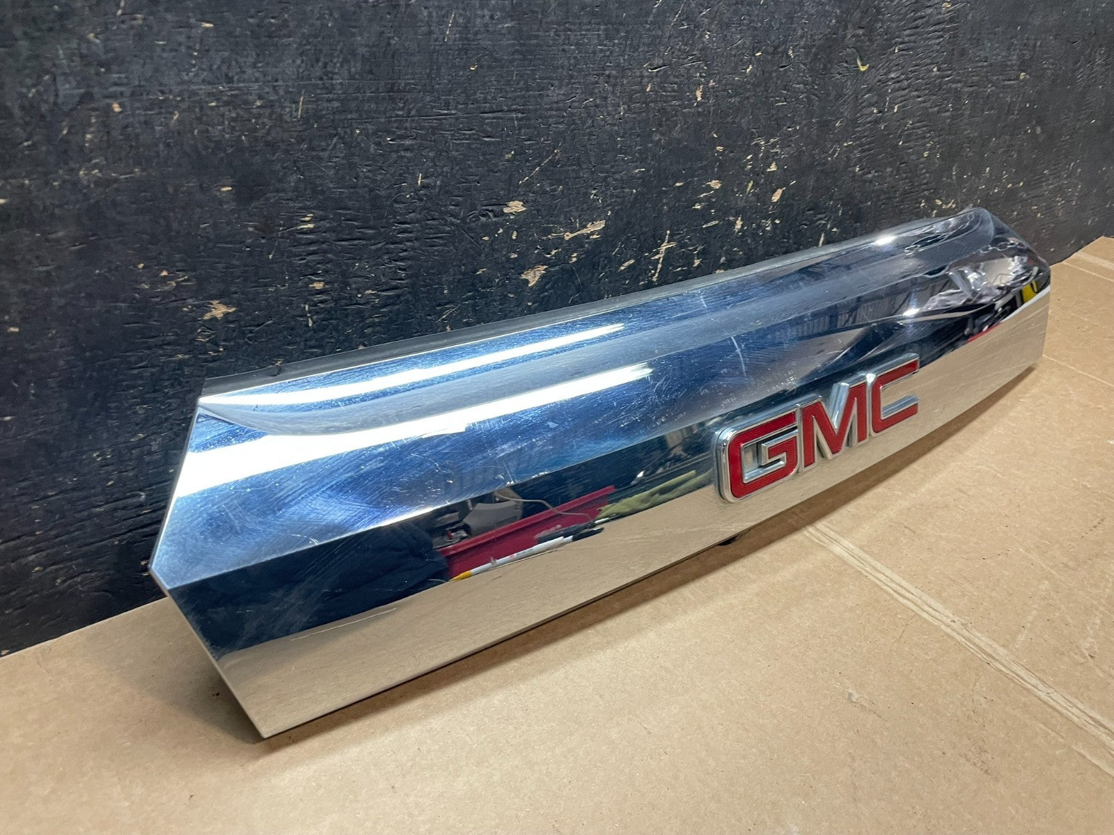 2010-2015 Gmc Terrain Lift Gate Handle Trim Back Up Camera 20942264 Z5737 DG1