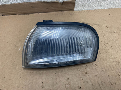 1993 to 1997 Infiniti J30 Y32 Front Driver Side Corner Light Lamp U8626 PS0