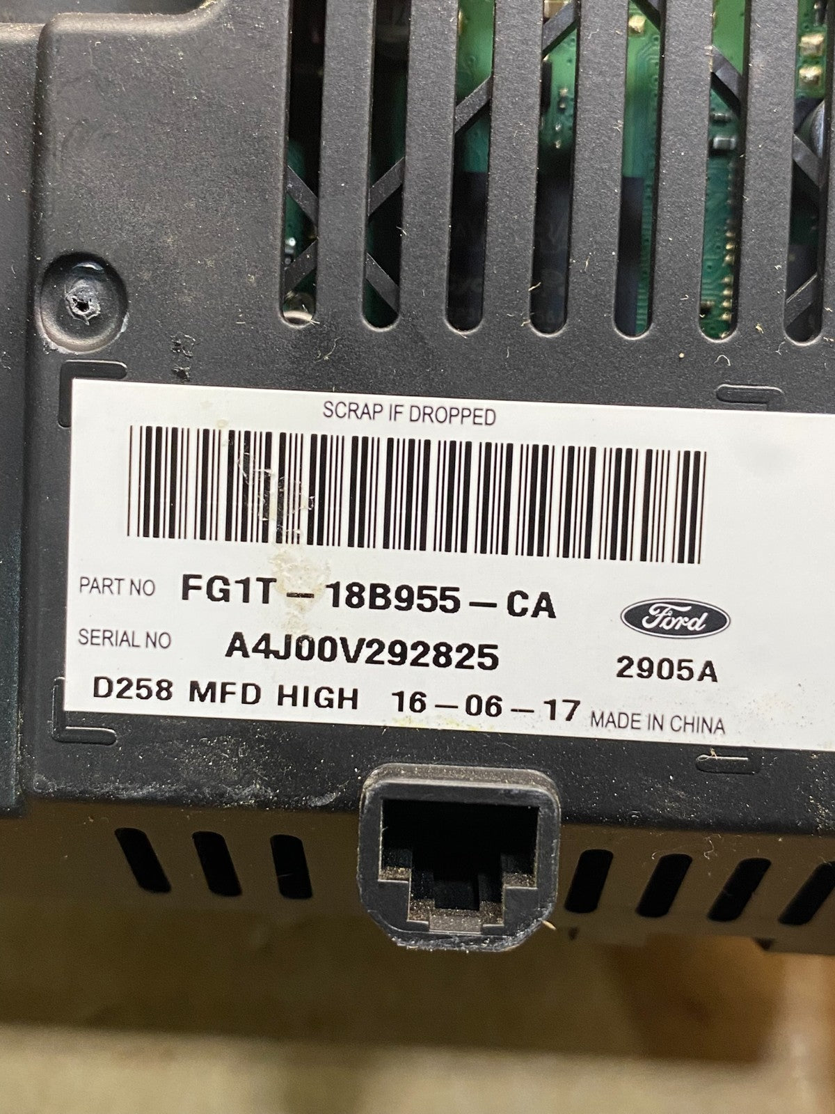 2013 to 2016 Ford Taurus 4.2" Radio Navigation Screen Module AD3671 DG4