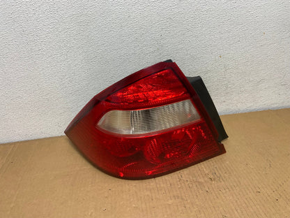 2005 2006 2007 Ford Five Hundred Left Driver Lh Side Tail Light AD0817 LK0