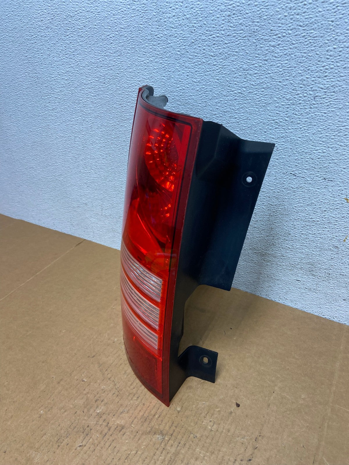 2008-2010 Chrysler Town and Country Left Driver Tail Light AD9147 LK1