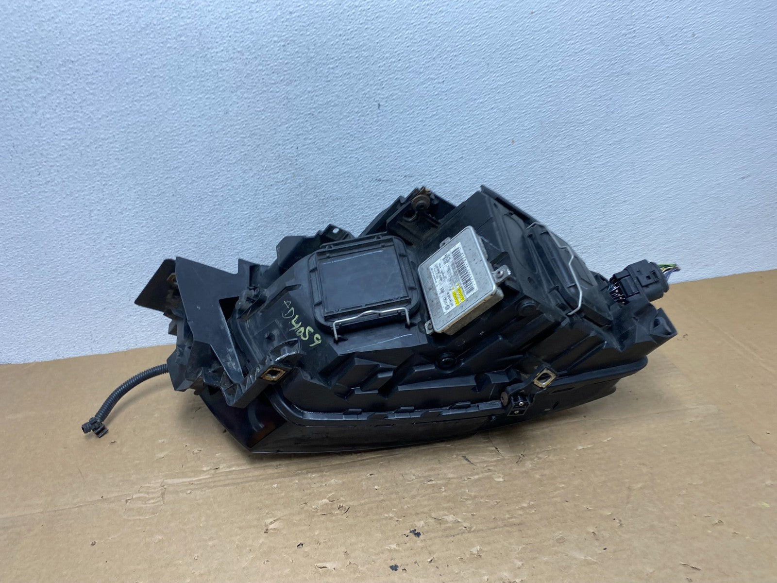 2009-2012 Audi Q5 Left Driver LH Side Xenon HID Headlight AD4059 DW4