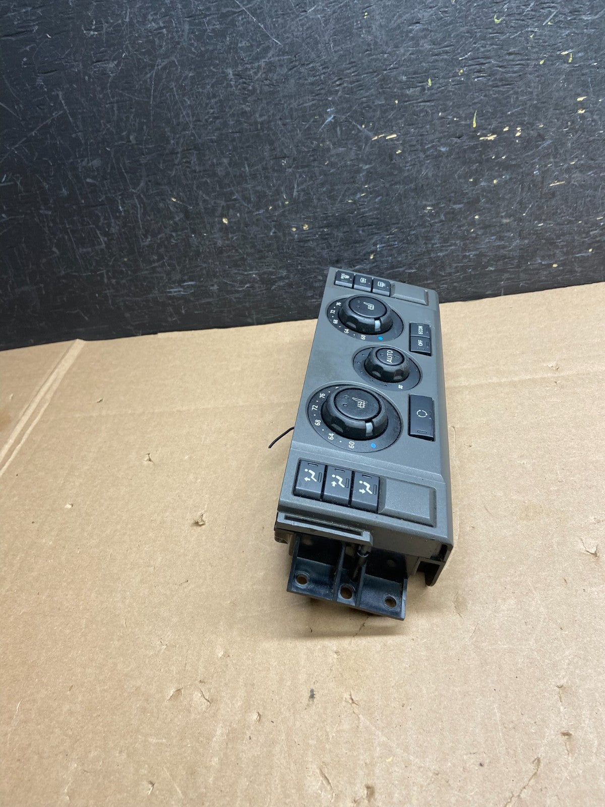2005 to 2009 Land Rover LR3 Ac Heater Climate Control AI6270 DG1