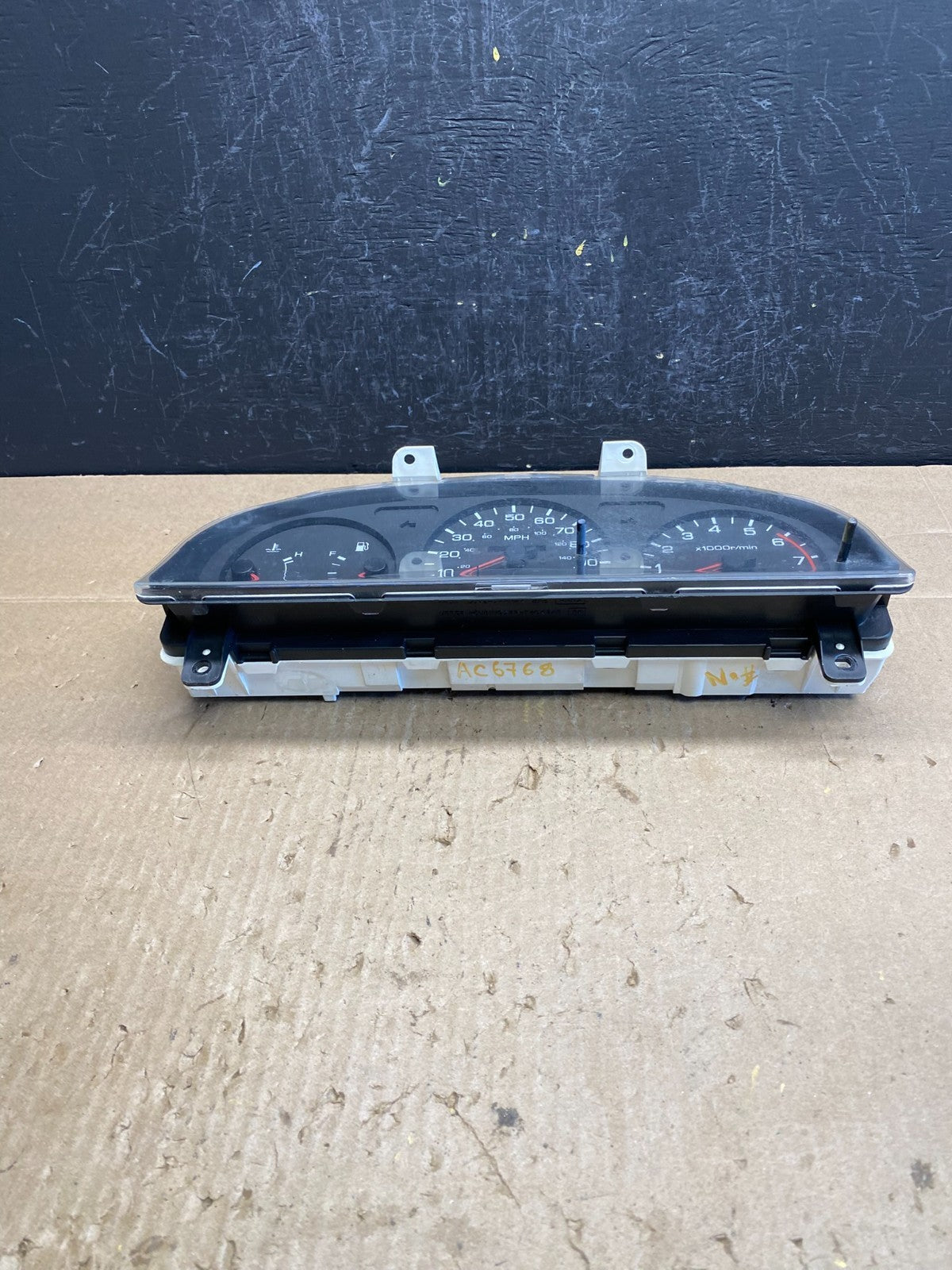 1994 to 1997 Nissan Hardbody D21 Pathfinder Gauge Cluster AC67684