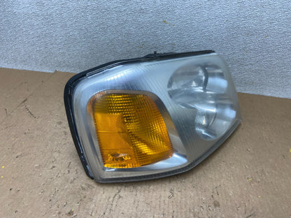 2002 to 2009 Gmc Envoy Right Passenger RH Side Headlight Halogen Z9352 DW2