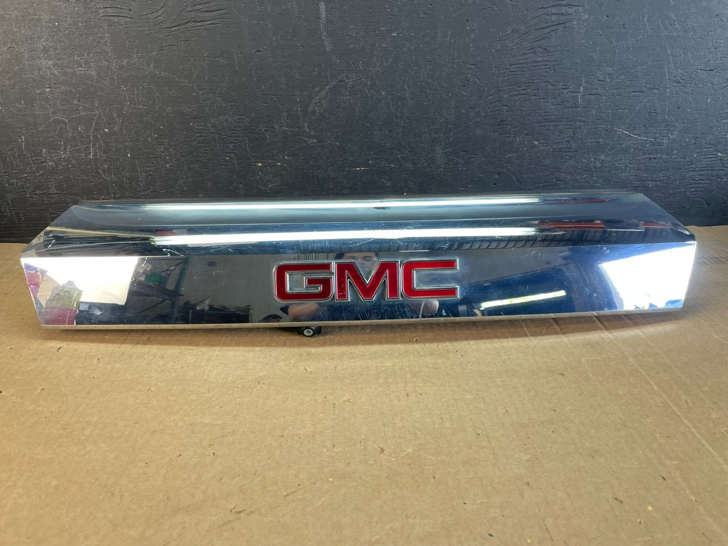 2010-2015 Gmc Terrain Lift Gate Handle Trim Back Up Camera 20942264 AF8777 DG0