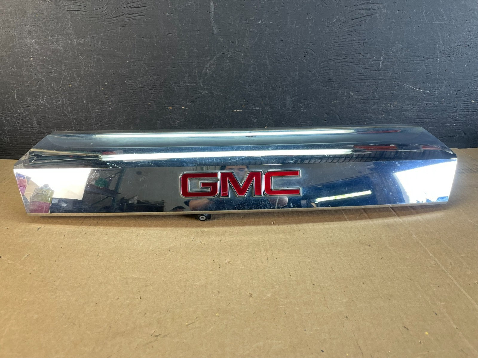 2010-2015 Gmc Terrain Lift Gate Handle Trim Back Up Camera 20942264 AF8777 DG0