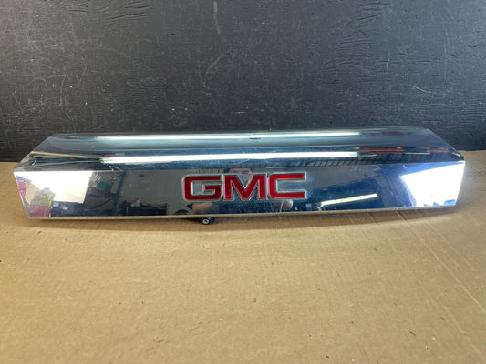2010-2015 Gmc Terrain Lift Gate Handle Trim Back Up Camera 20942264 AF8777 DG0
