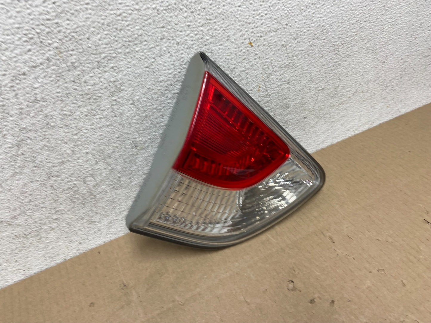 2013 to 2016 Nissan Pathfinder Left Driver Inner Tail light AG5918 DW2