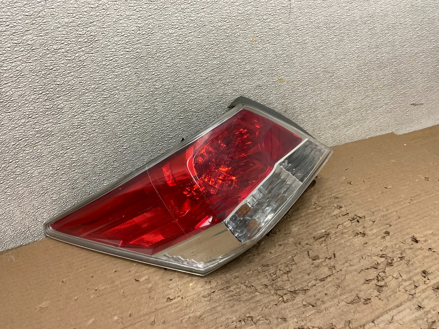 2008 to 2012 Honda Accord Sedan Tail light Left Driver LH Side AB1728 DW2