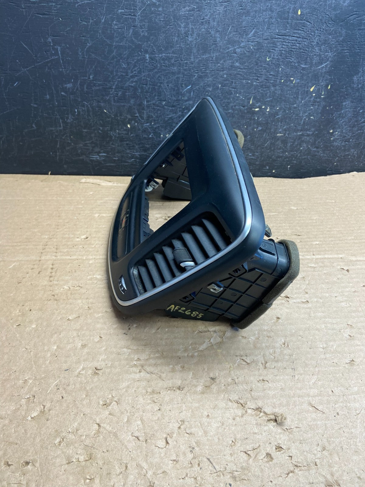 2015 to 2016 Chrysler 200 Radio Dash Bezel Trim Vent Hazard Panel AF2685 DG2