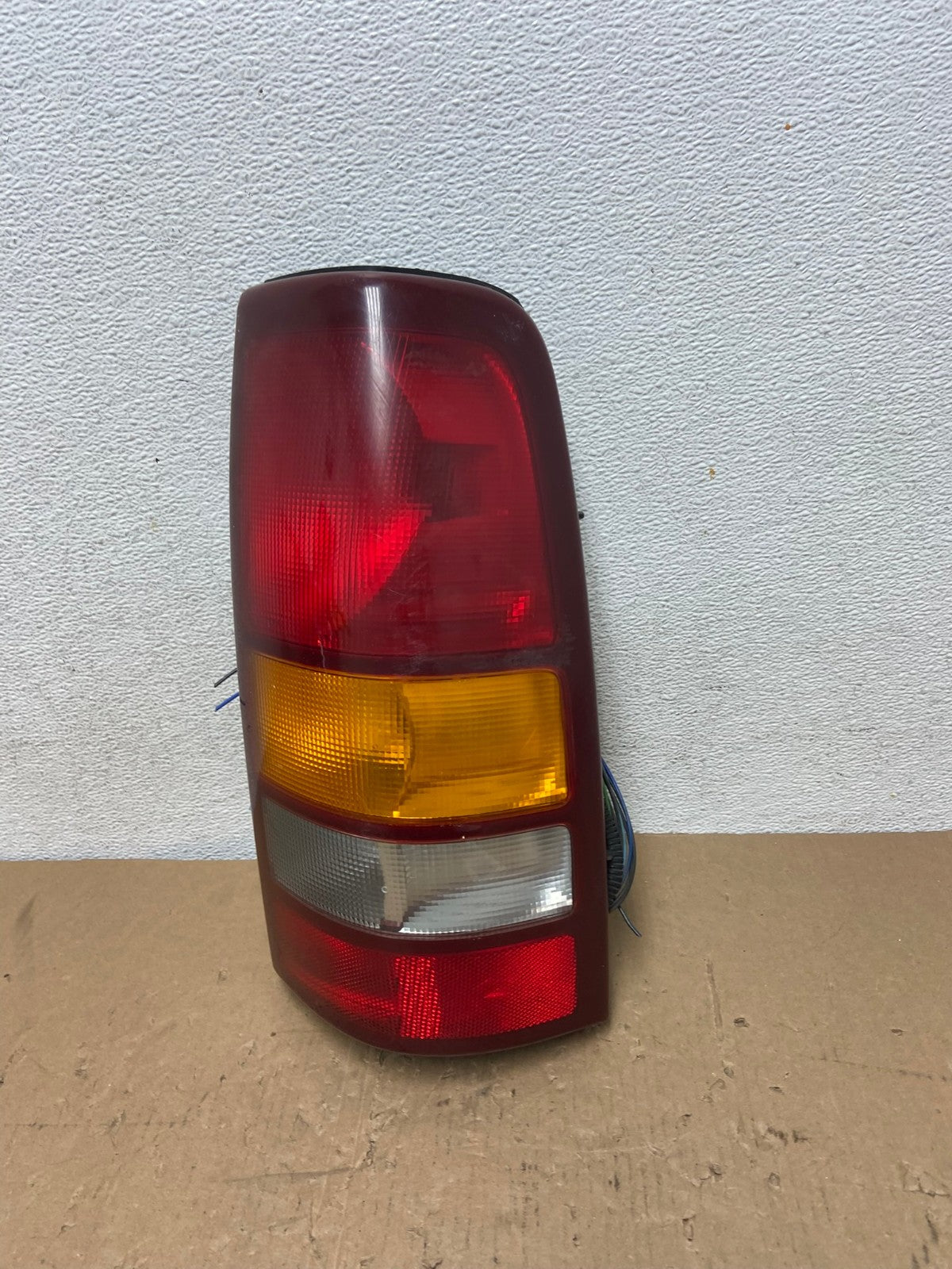1999-2002 Chevrolet Silverado 1500 Right Passenger Side Tail Light AD8058 LK0