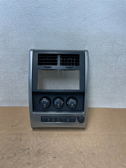 2008 to 2012 Jeep Liberty Dash Climate Temperature Control Radio Bezel V5050 DG0
