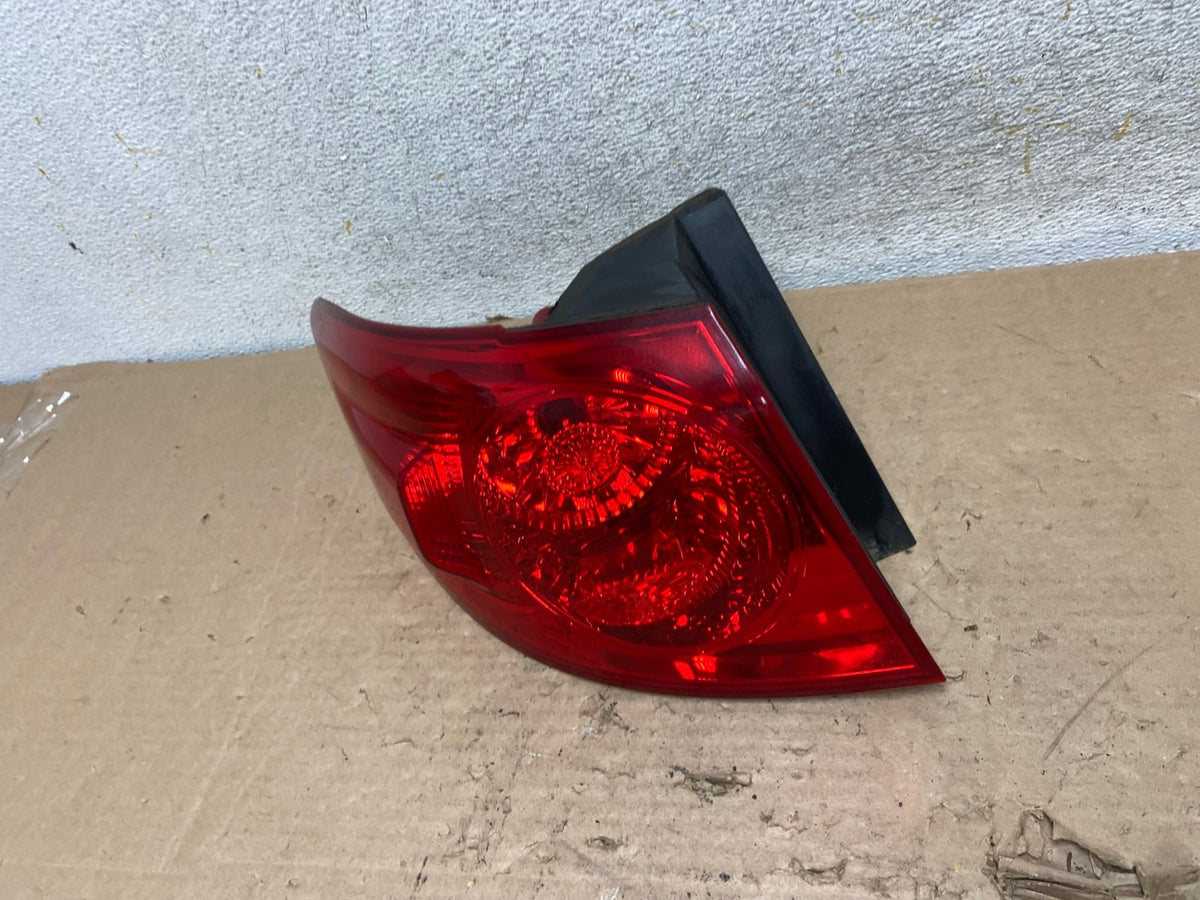 2007 - 2009 Hyundai Santa Fe Left Driver LH Side Tail Light AI1107 LK1