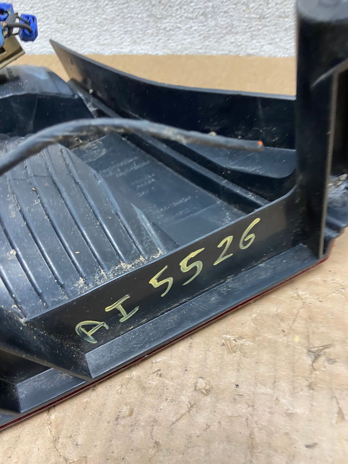 2005 2006 2007 Ford Focus Sedan Right Passenger Tail Light AI5526 LK6