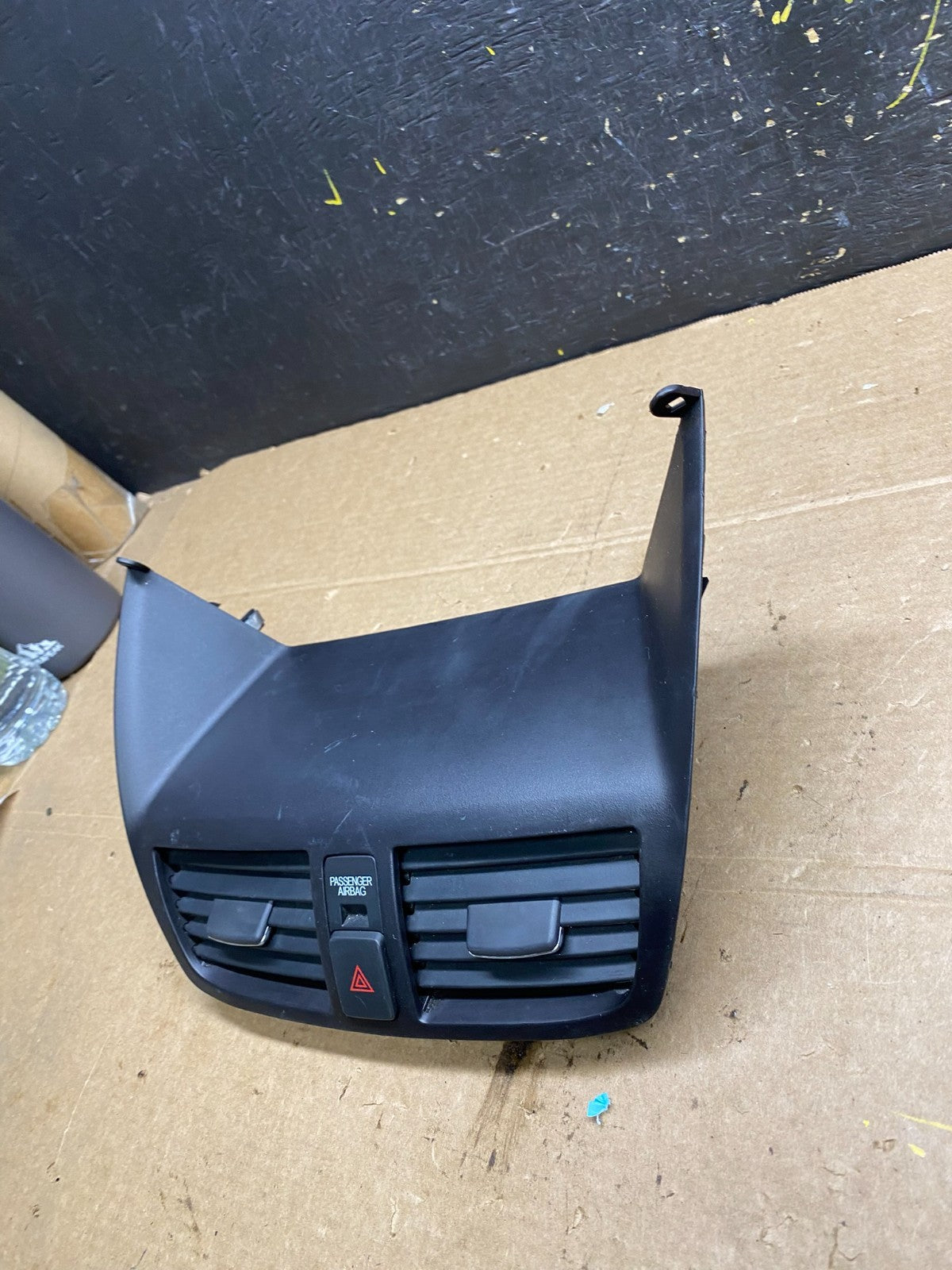 2007 2008 2009 Acura Mdx Center Console Upper Air Vent Hazard Trim OEM W6613 DG3