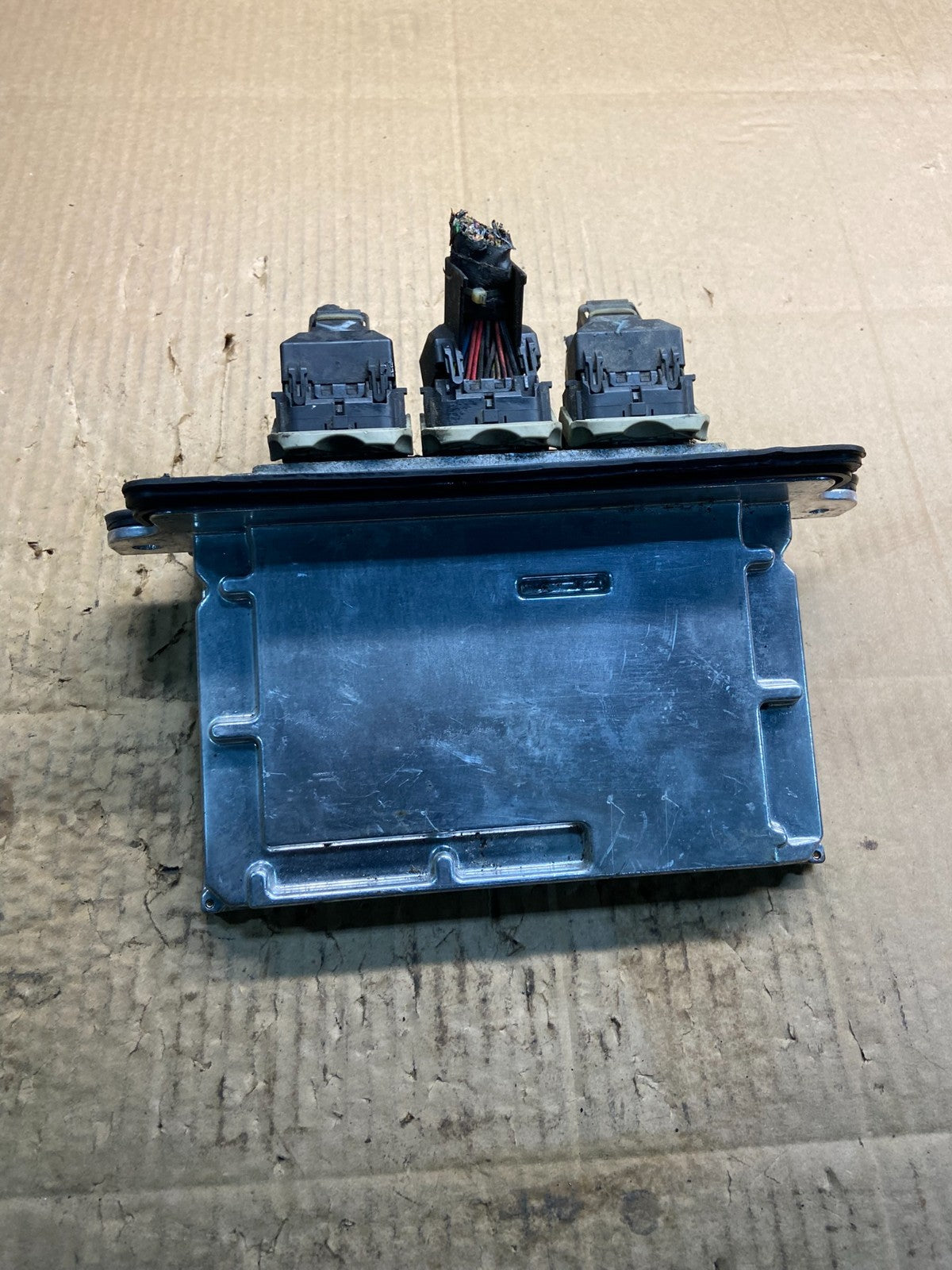 2004 Ford Explorer 4.0L Engine Control Computer Module 4L2A-12a650-amb Y3700 DG0