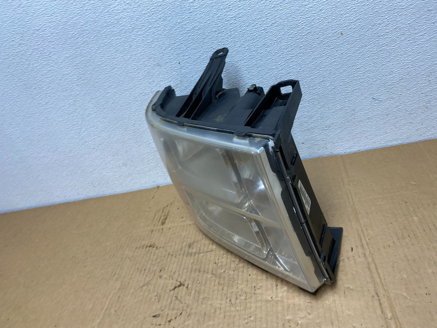 2007 - 2014 GMC Sierra Right Passenger RH Halogen Headlight AC7631 DW1