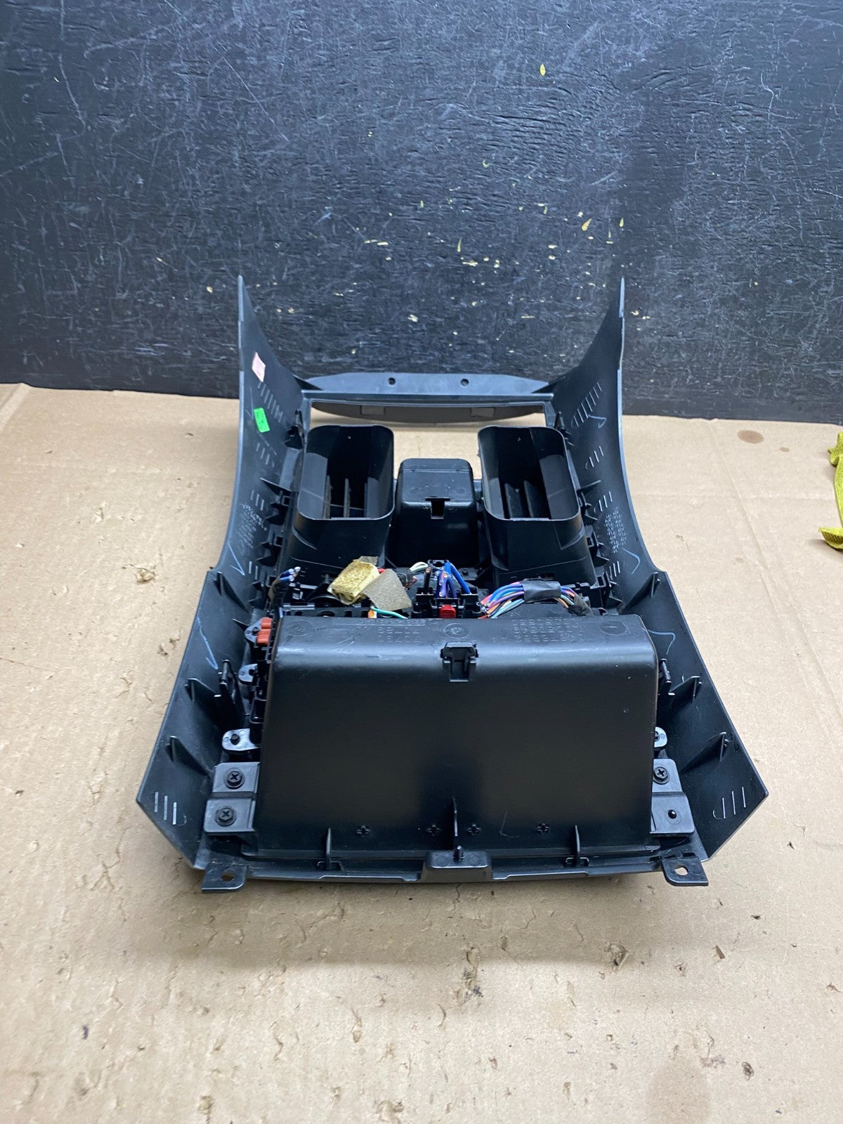 2008-2010 Dodge Grand Caravan A/C Climate Control Unit Bezel Trim AJ1348 DG7