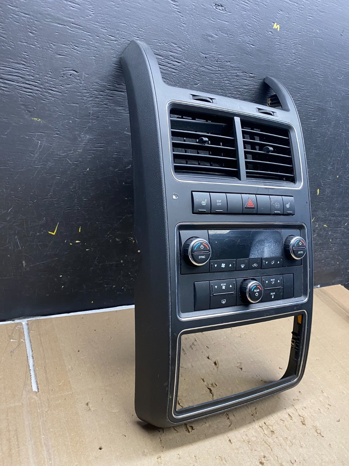 2009-2010 Dodge Journey Heater Air Vent Temperature Climate Control Panel AB53662