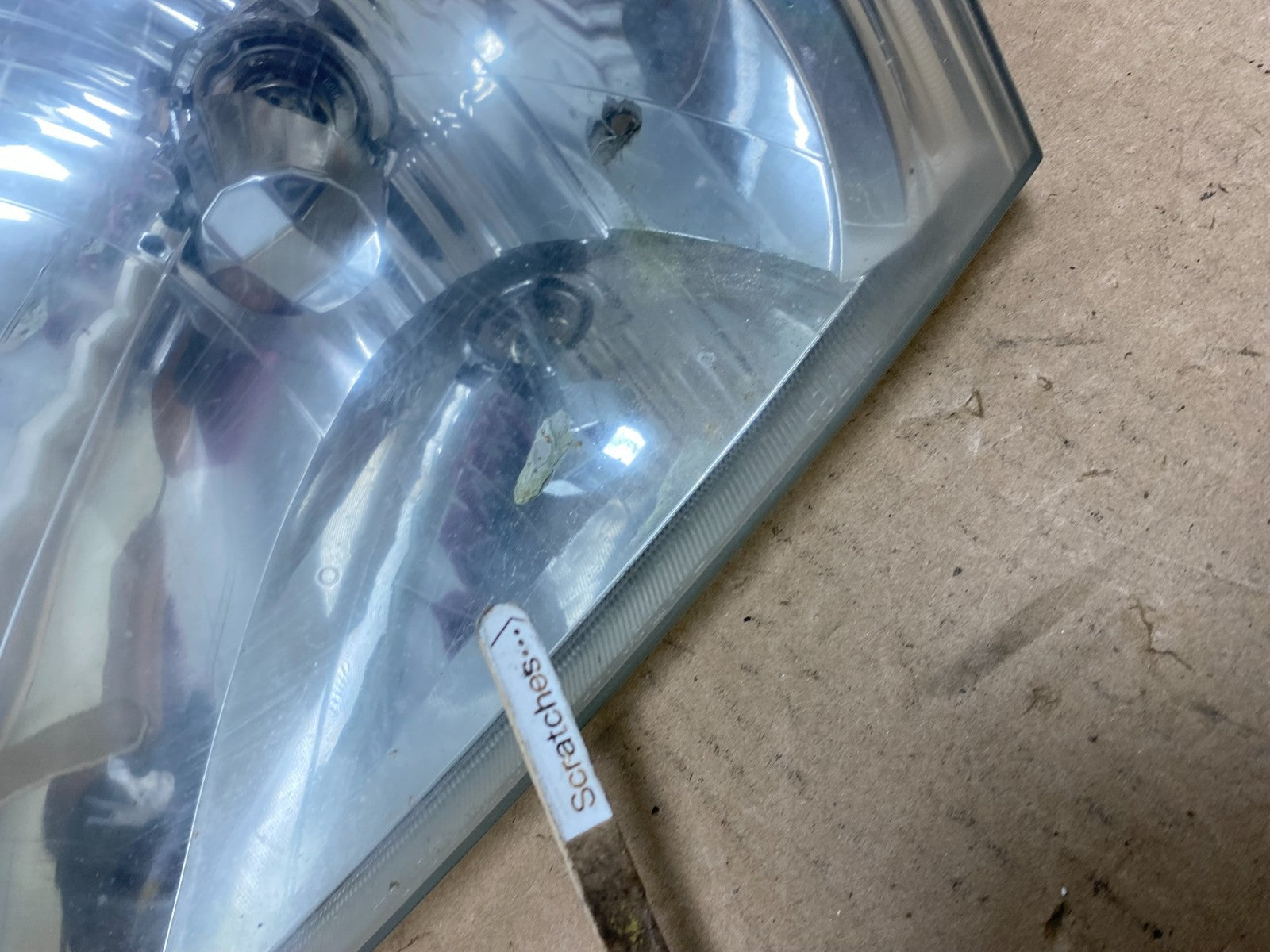 2001 2002 2003 Toyota Sienna Left+Right Side Headlights Halogen AG4669 DW3
