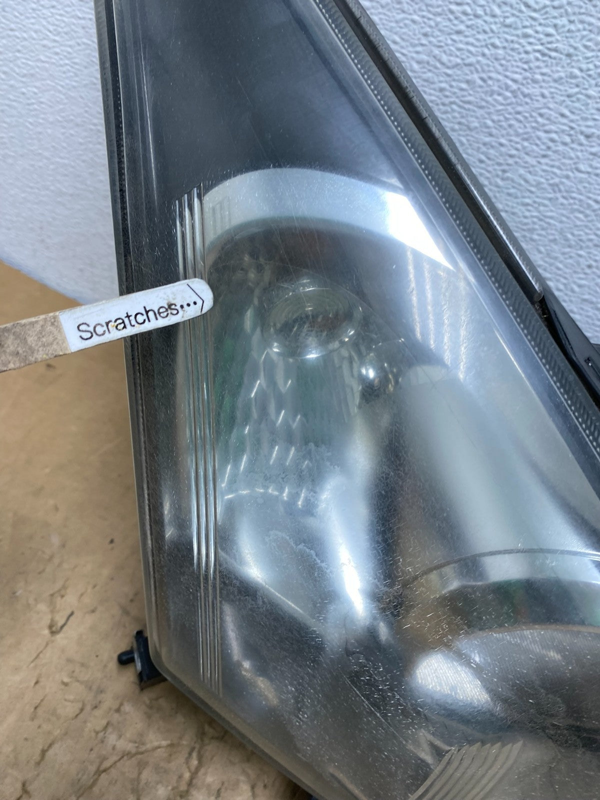 2011 to 2015 Chevrolet Cruze Halogen Right Passenger Rh Headlight AD0548 DW3