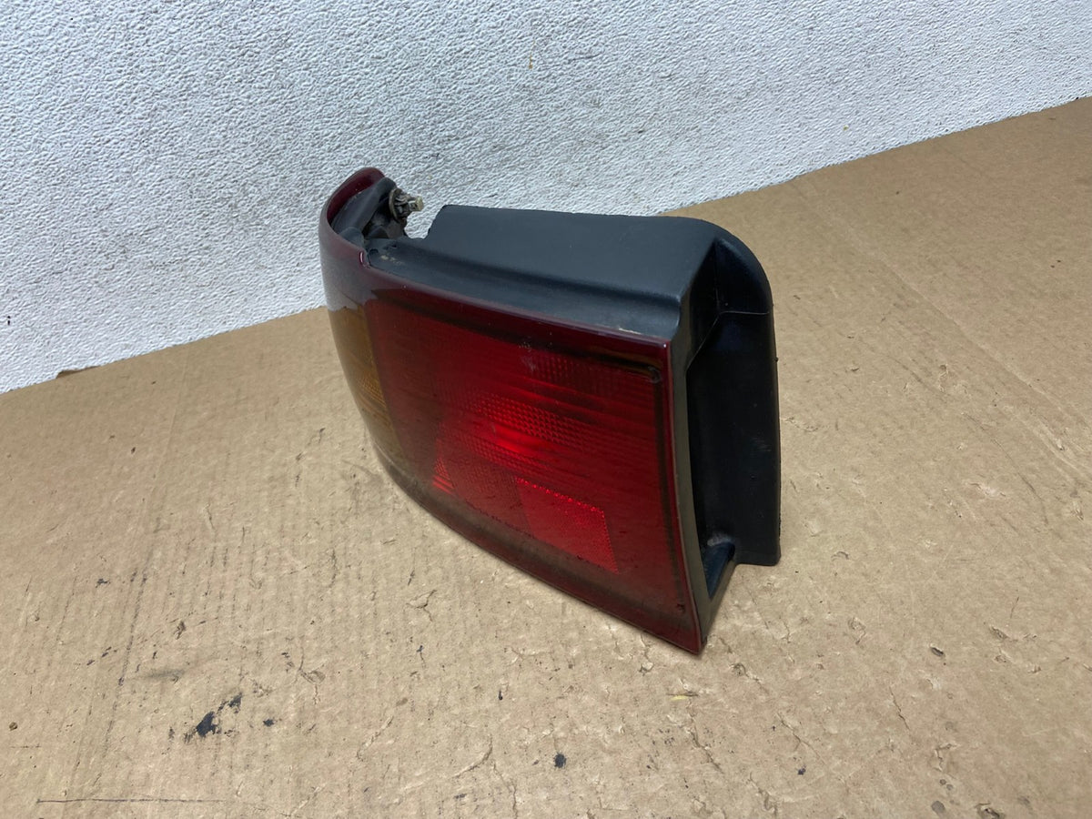 1995 - 1996 Toyota Camry Sedan Left Driver Side Lh Tail Light Lamp AF9842 LK1