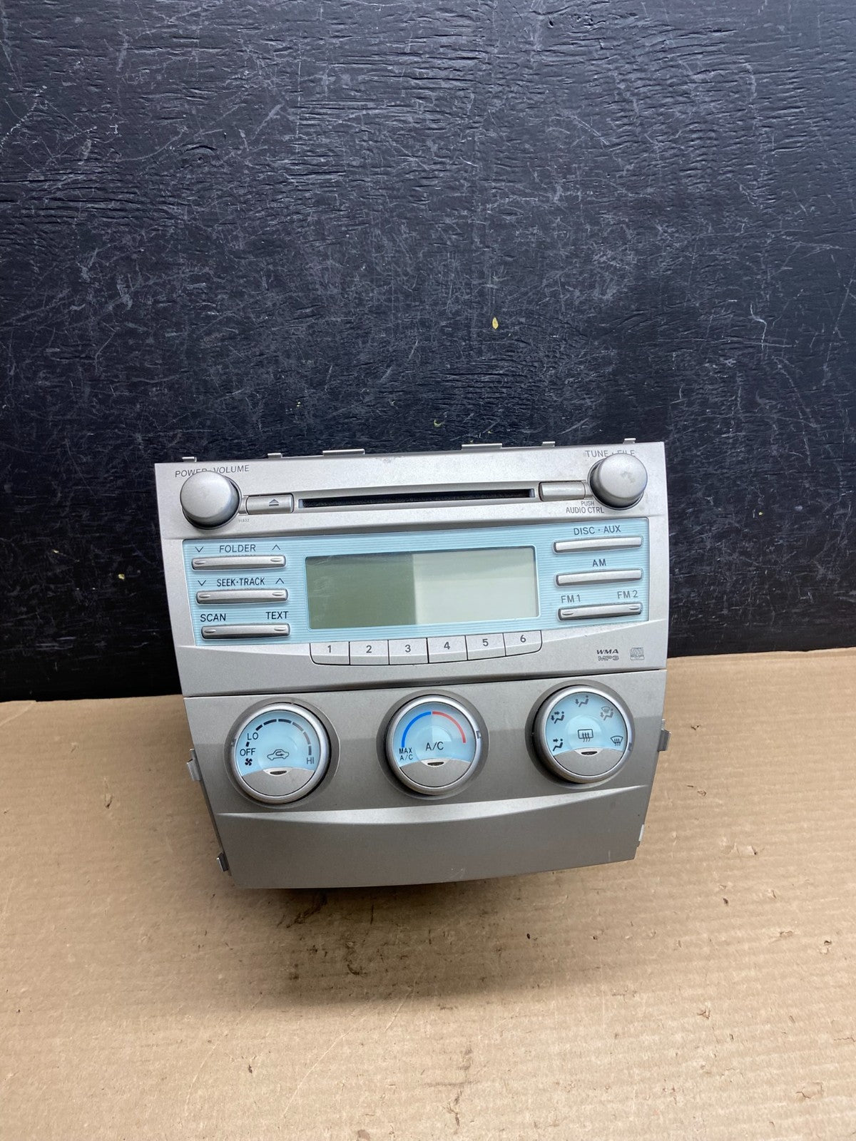 2007 to 2009 Toyota Camry Radio CD Player Climate Control Bezel ah3609 DG0