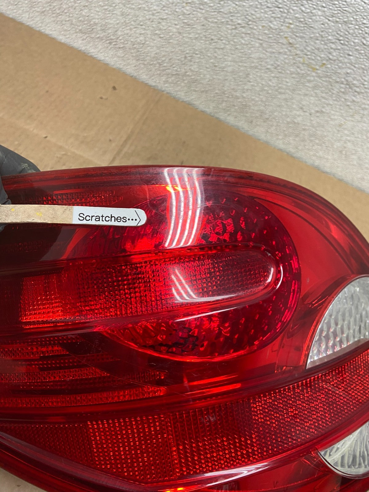 2006 to 2010 Mercedes W251 R-Class Left Driver LH Side Tail Light Y8868 DW3