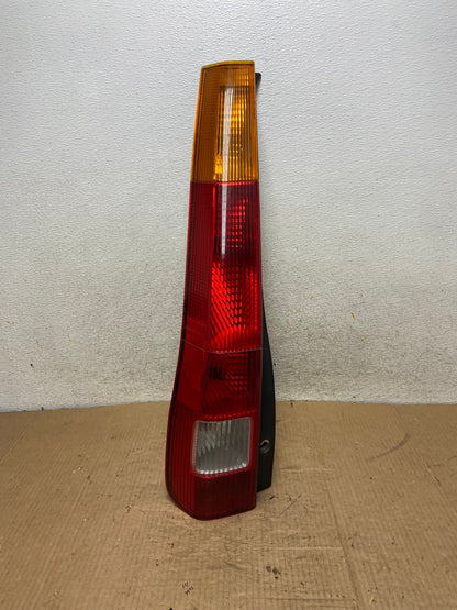 2002 2003 2004 Honda Crv Cr-v Left Driver Lh Tail Light AI8042 LK0
