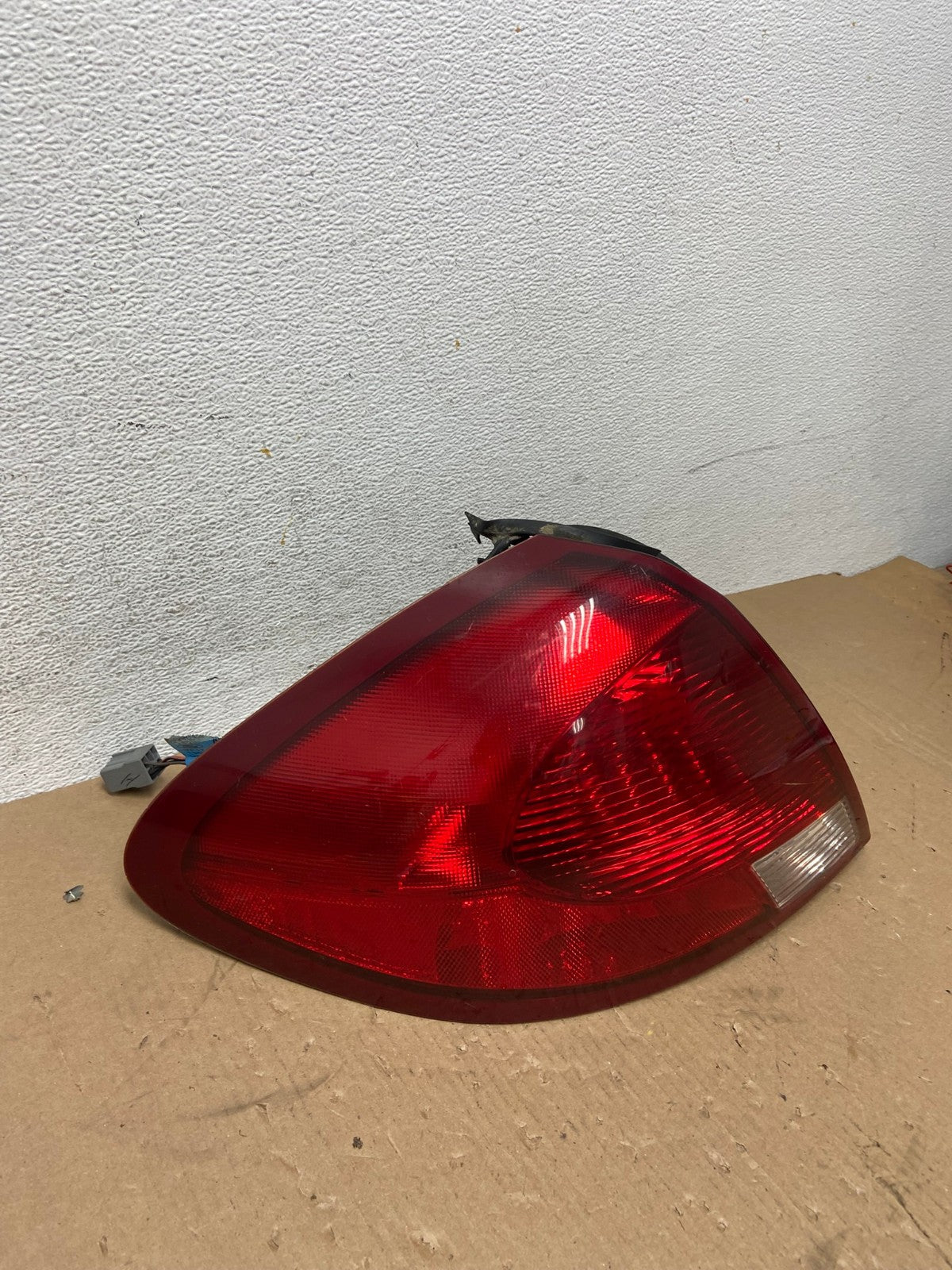 2000 2001 2002 2003 Ford Taurus Left Driver Lh Side Tail Light AD2