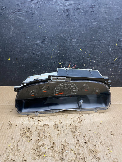 2001 - 2002 Ford Econoline E250 E350 Van Speedometer Instrument Cluster v7466 DG0