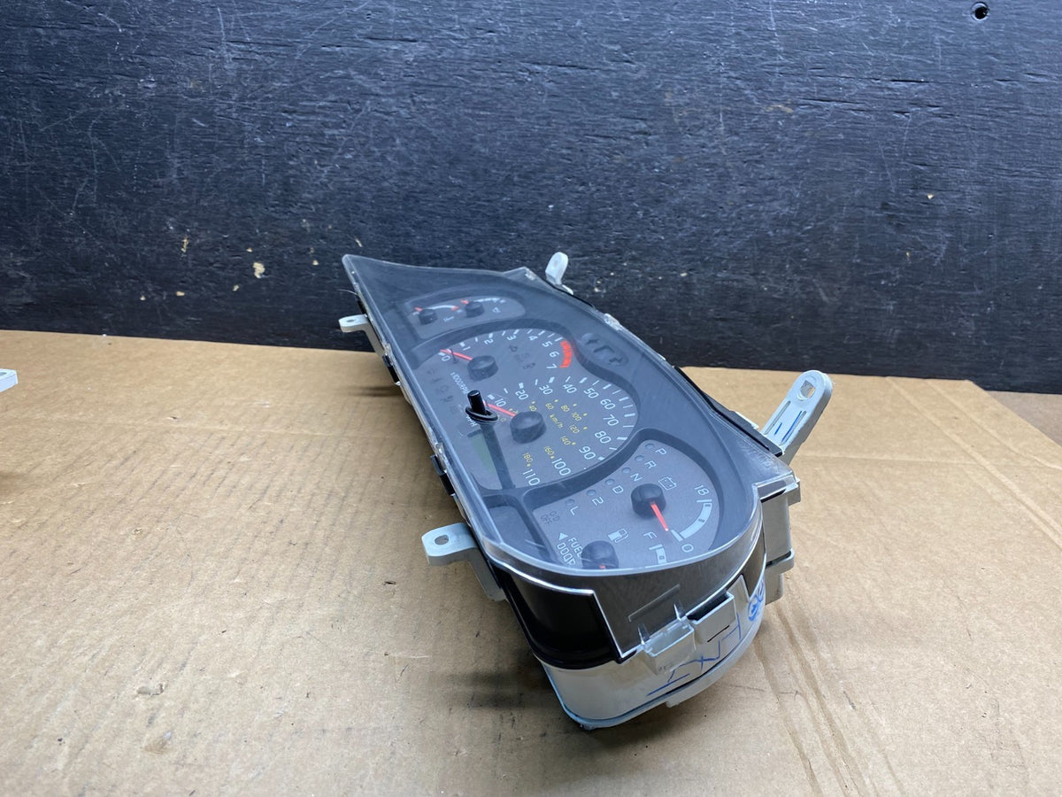 2001 to 2004 Toyota Sequoia Speedometer Insrument Gauge Cluster ai9721 DG2