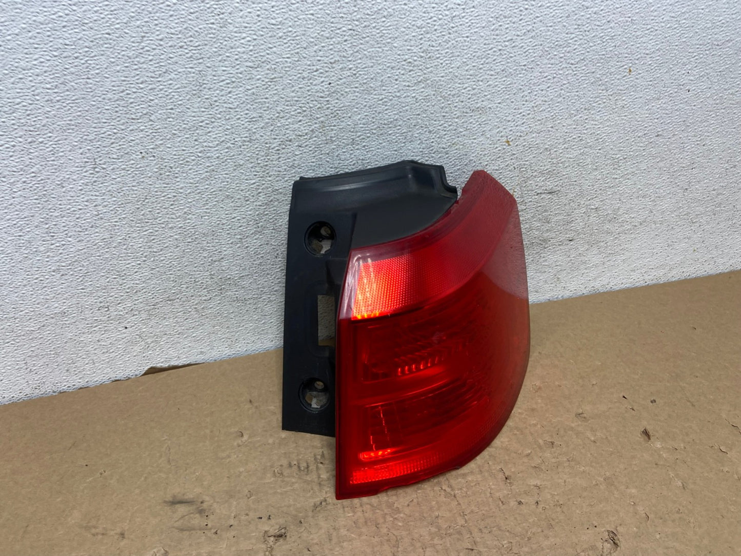 2010 to 2017 GMC Terrain Halogen Right Passenger Rh Side Tail Light AF8031 LK2