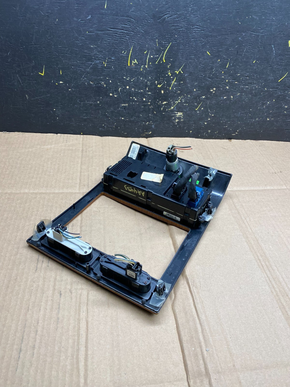 2007 - 2014 Ford Expedition Temperature Climate Control w/ Radio Bezel aa4433 DG3