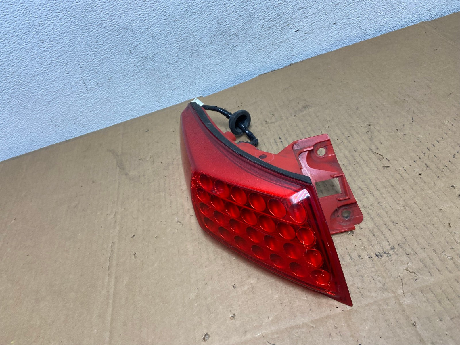 2003-2008 Infiniti FX35 FX45 Driver Left LH Side Tail Light AD0932 LK1