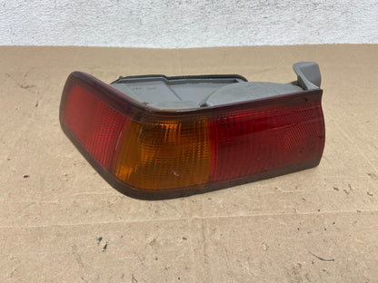 1997 1998 1999 Toyota Camry Tail Light Left Driver Lh Side AE6012 DW0