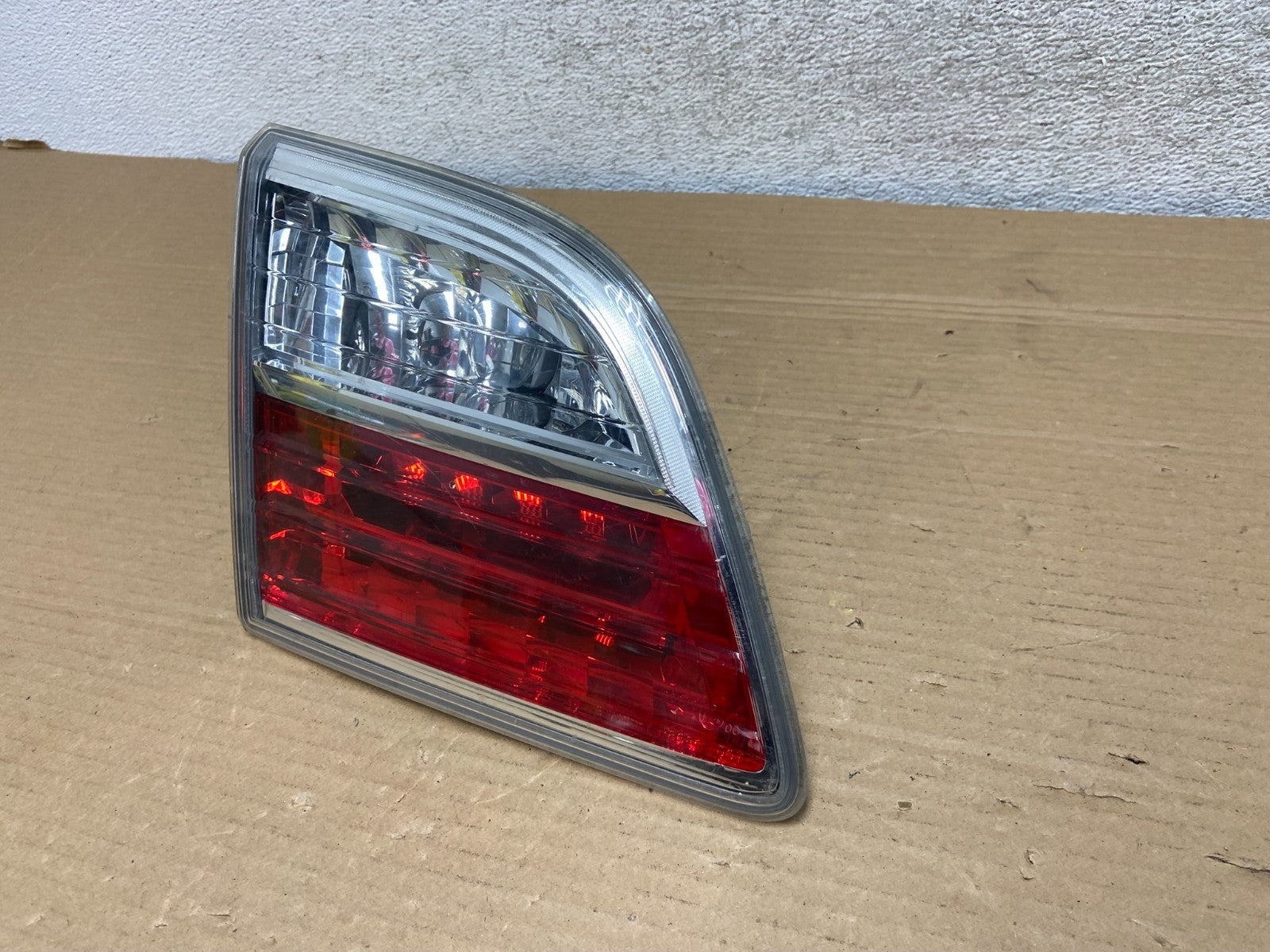 2010 2011 2012 Mazda CX-9 Tail Light Inner Left Driver LH Side AG8904 DW2