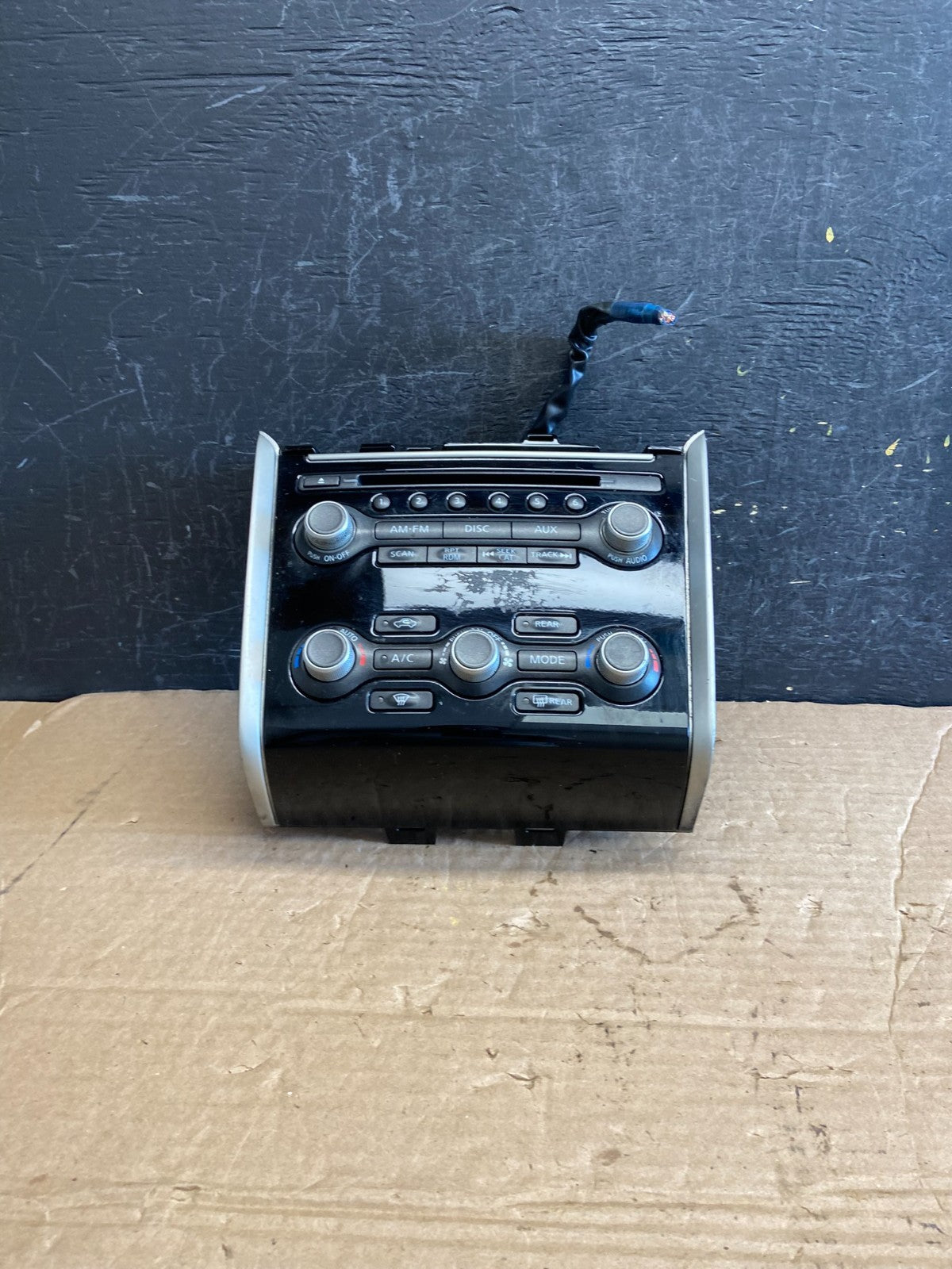 2013 to 2016 Nissan Pathfinder Radio Temperature Climate Control AF2108 DW0