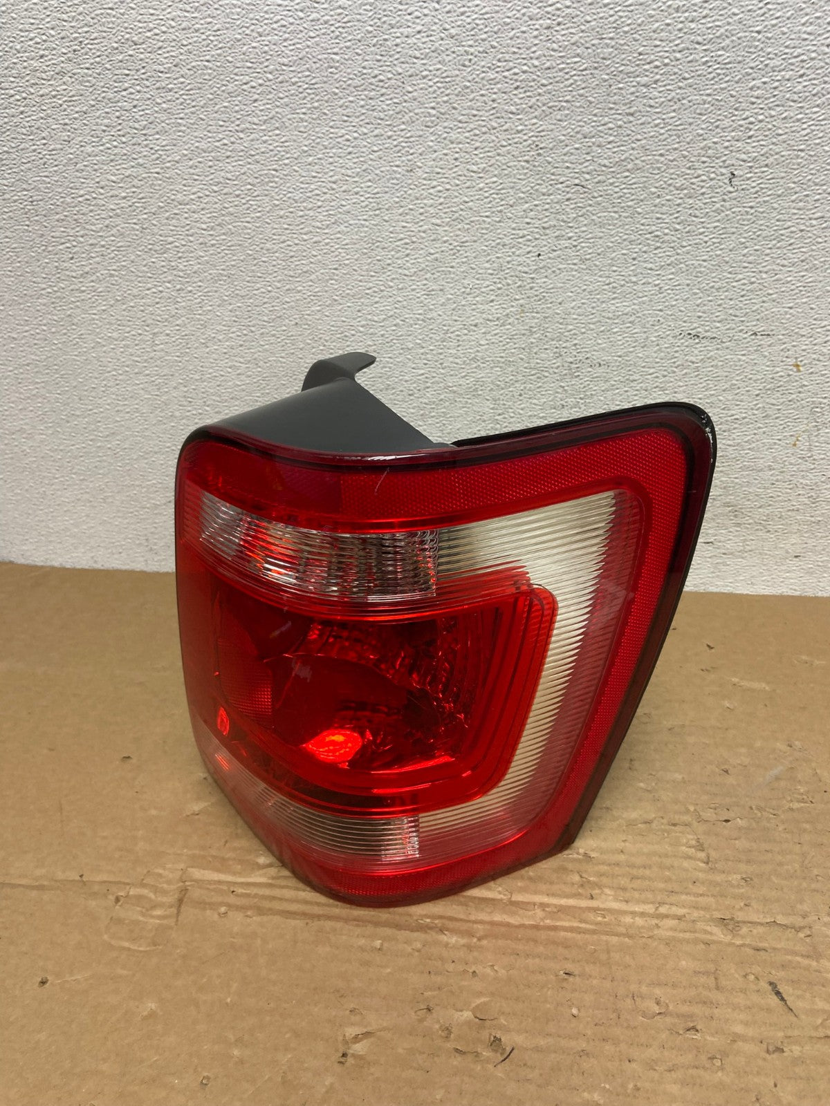 2008 to 2012 Ford Escape Right Passenger RH Side Tail Light AD4063 LK0
